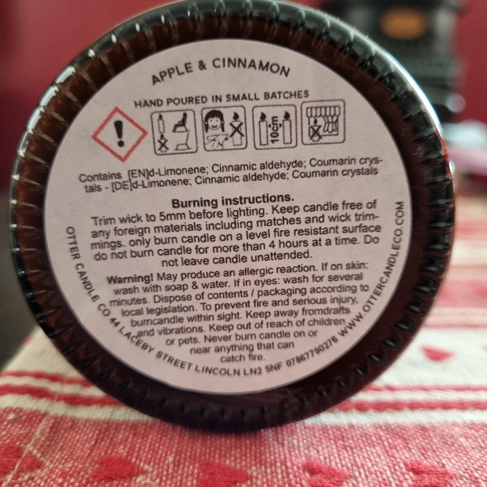 Otter candle co apple and cinnamon jar candle - Picture 3 of 3
